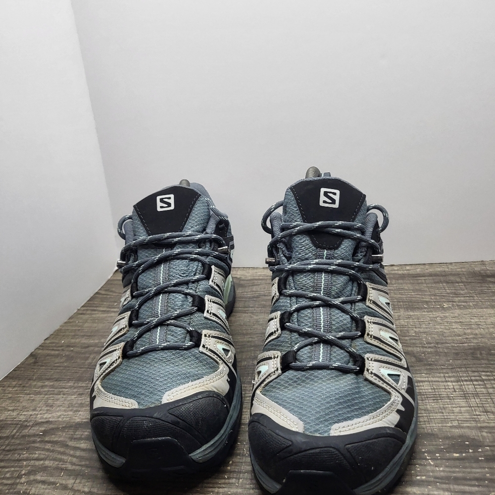 Salomon Women’s  Grey Teal Athletic Trail Shoes - Picture 4 of 10